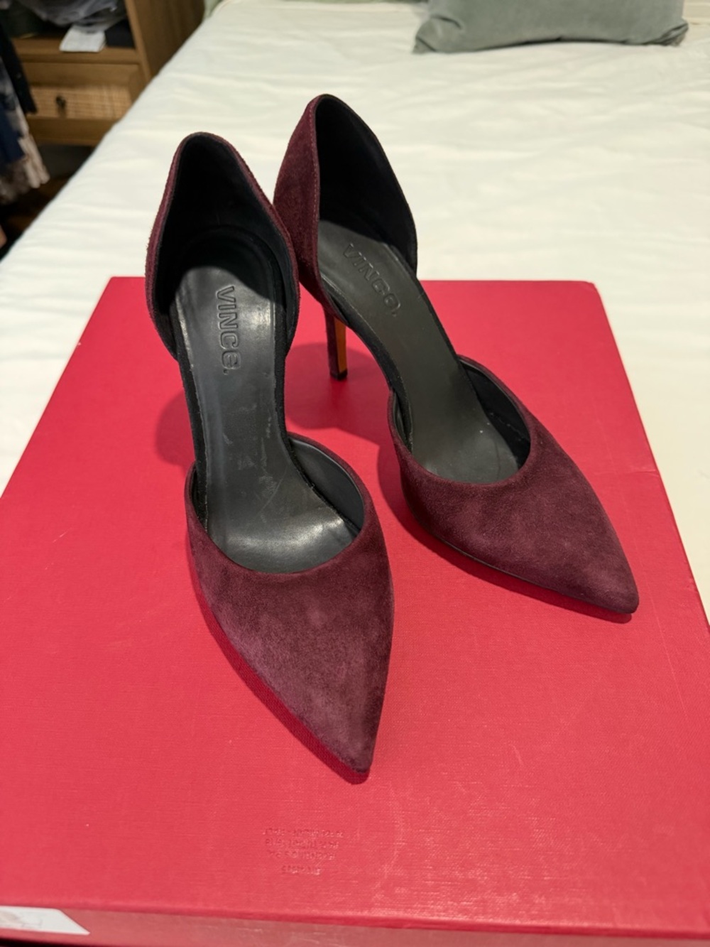 Vince Women's Pointed Toe D'Orsay Pump in Burgundy Suede 6.5